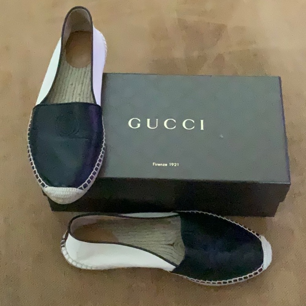 Gucci flats with dust bag and original box